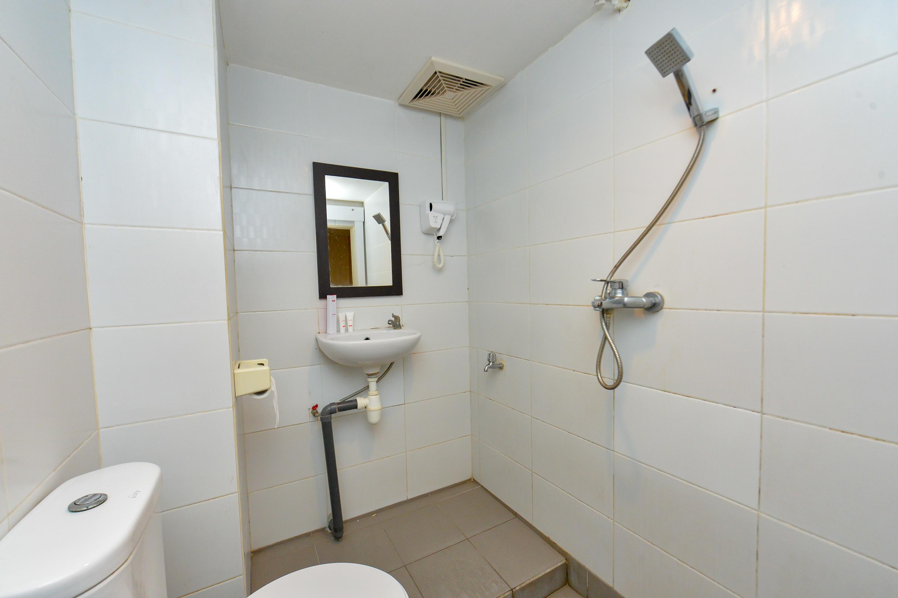 Oyo 2487 Sampurna Jaya Hotel Tanjung Pinang Dış mekan fotoğraf