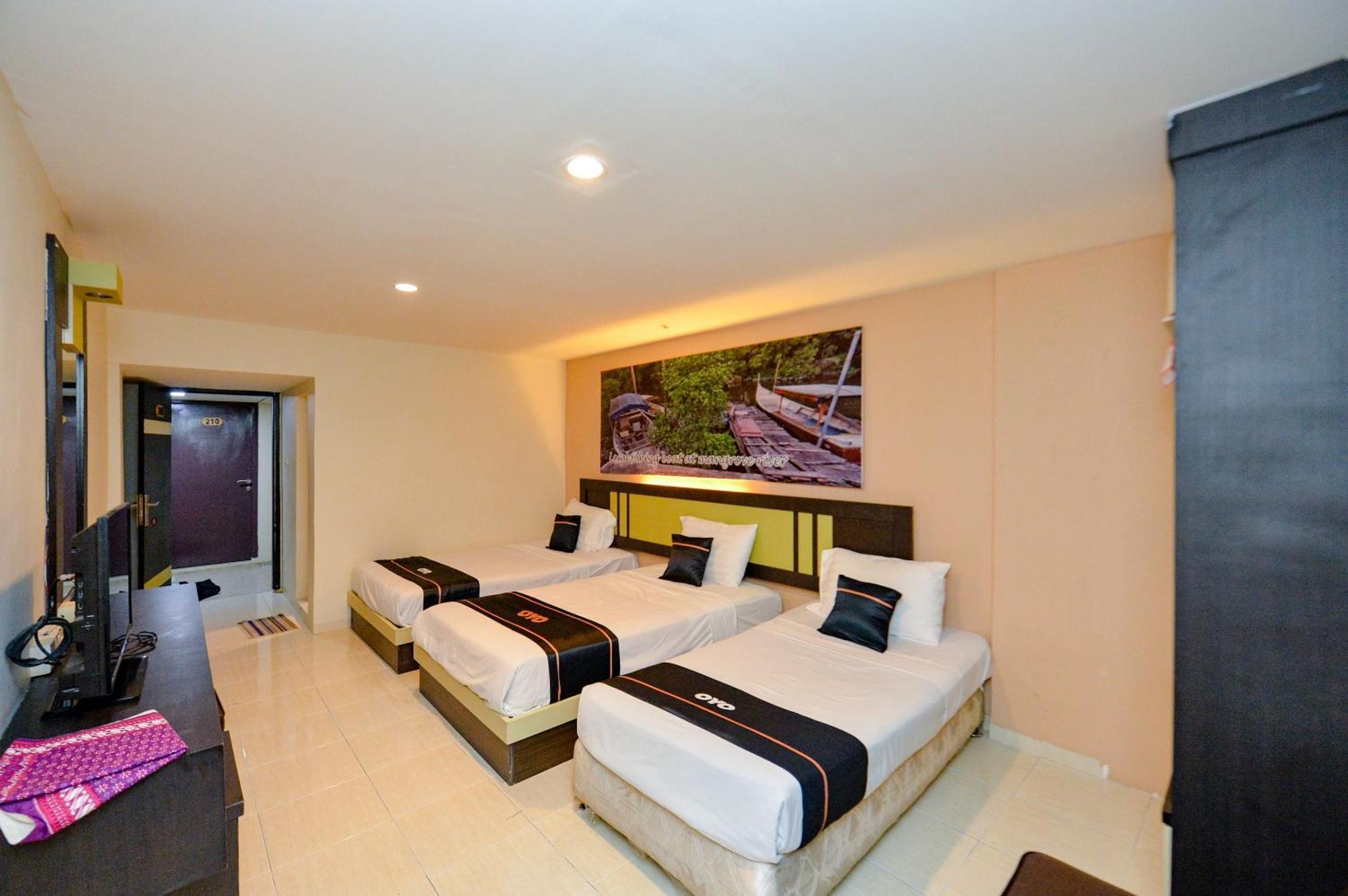 Oyo 2487 Sampurna Jaya Hotel Tanjung Pinang Dış mekan fotoğraf