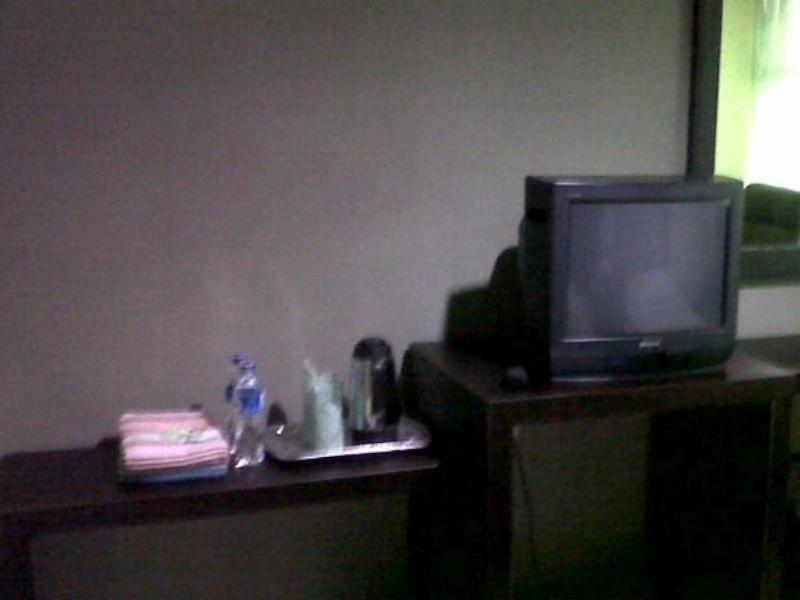 Oyo 2487 Sampurna Jaya Hotel Tanjung Pinang Dış mekan fotoğraf