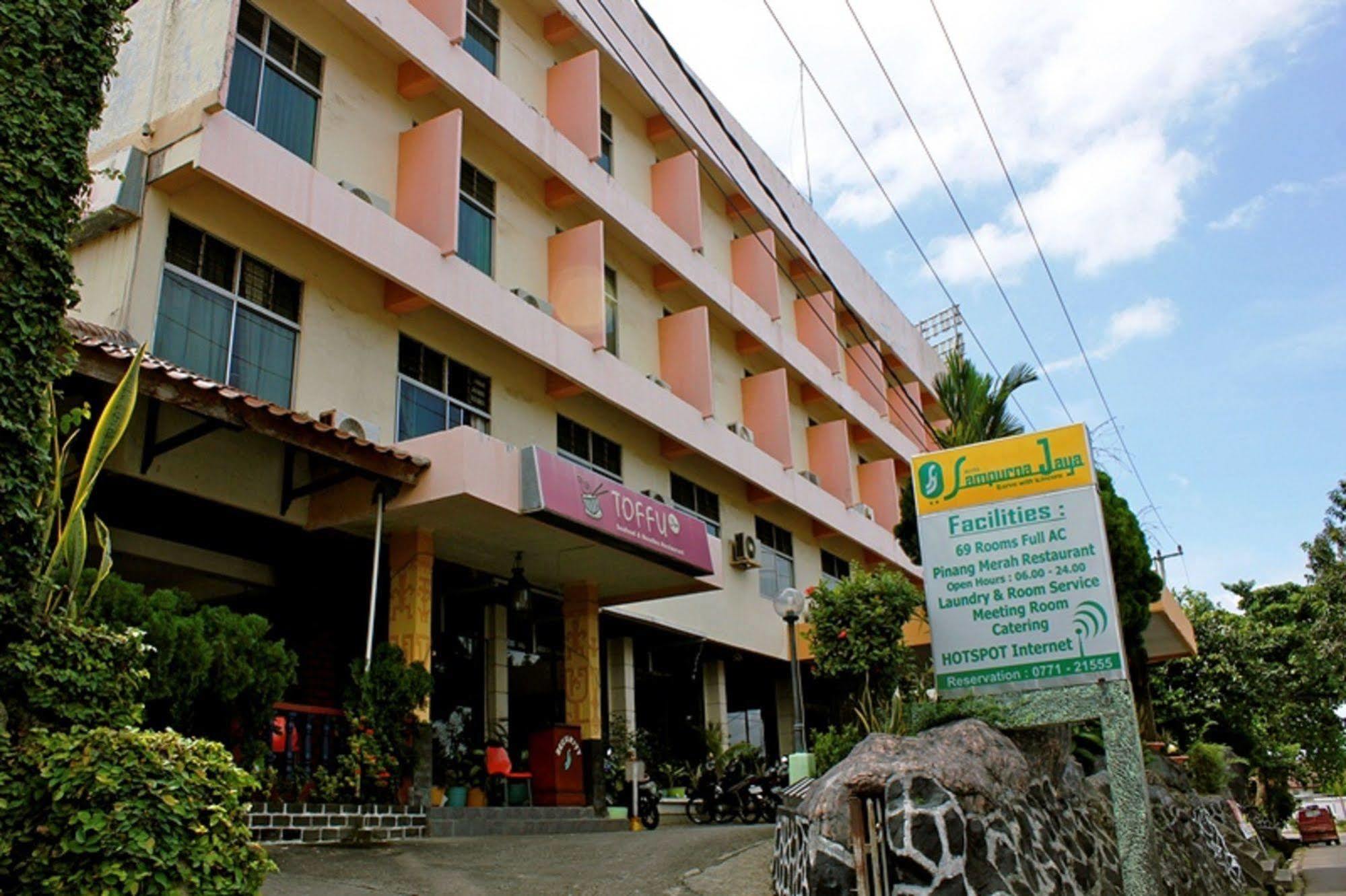 Oyo 2487 Sampurna Jaya Hotel Tanjung Pinang Dış mekan fotoğraf