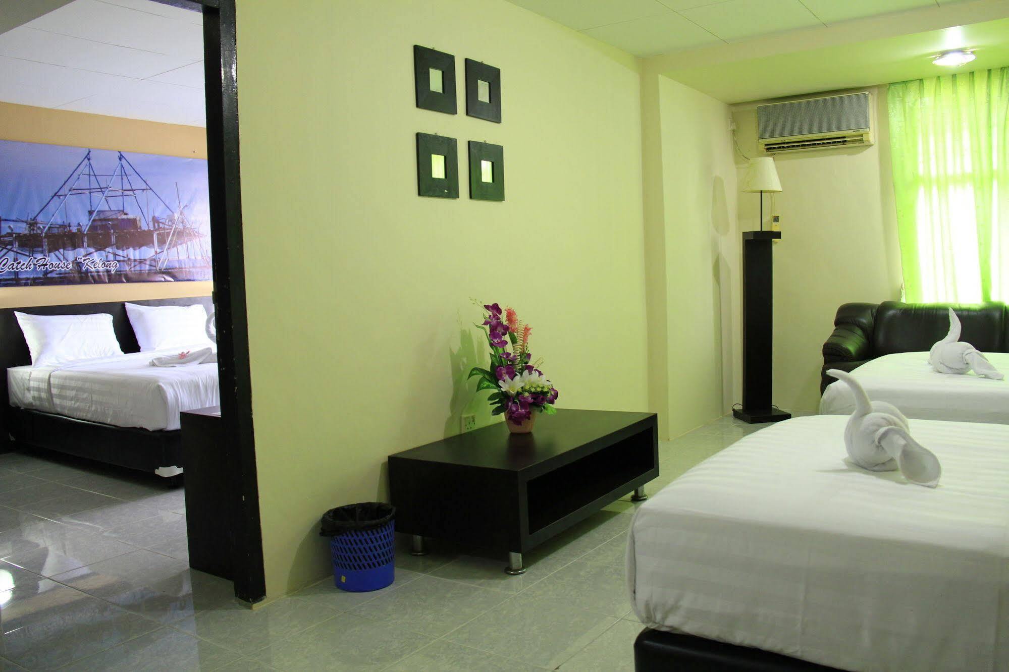 Oyo 2487 Sampurna Jaya Hotel Tanjung Pinang Dış mekan fotoğraf